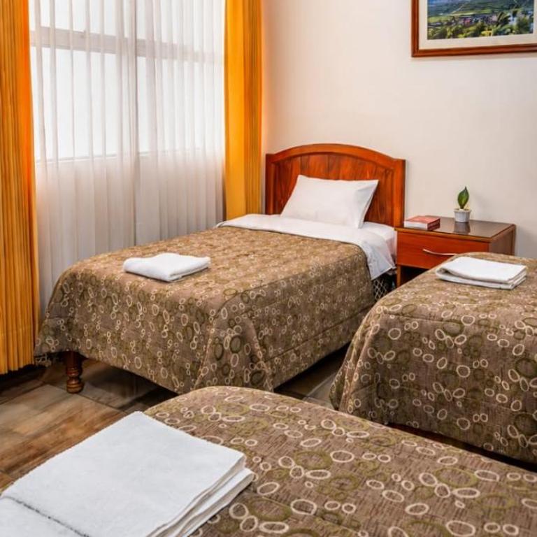 Casona Blanca - Triple Room with Private Bathroom - 3