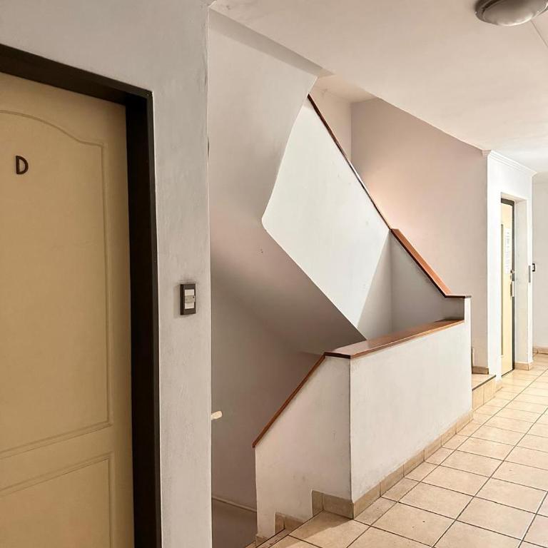 Departamento a metros del Teatro Luxor con cochera - One-Bedroom Apartment - 12