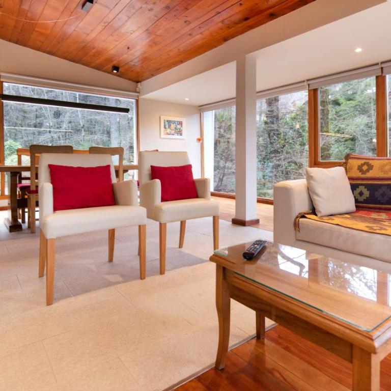 Kalasur Patagonia Apart Hotel - Apartamento Deluxe de 2 dormitorios con vistas al jardín - 17