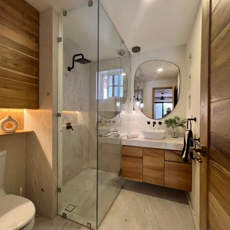 Boutique Private Villa in Hotel Zone - Pool & Outdoor Living - Villa - 2