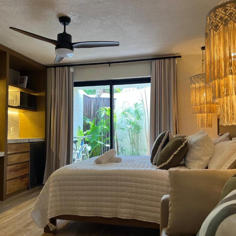 Boutique Private Villa in Hotel Zone - Pool & Outdoor Living - Villa - 17
