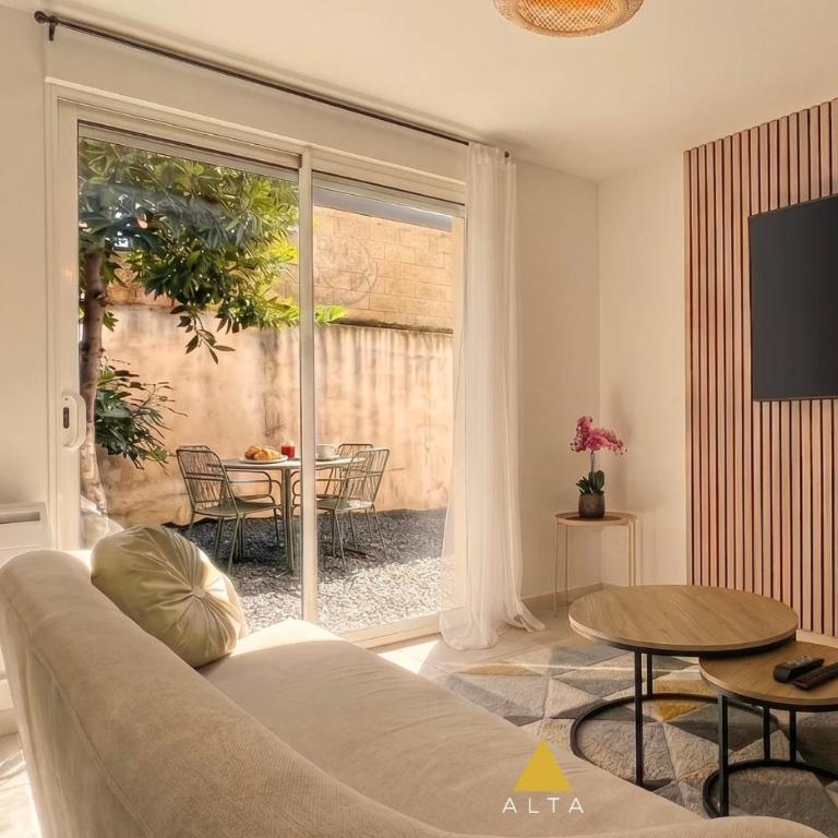 LE 84 - Grand T3 Climatisé - Terrasse & Parking Privé - Appartement 2 Chambres - 1