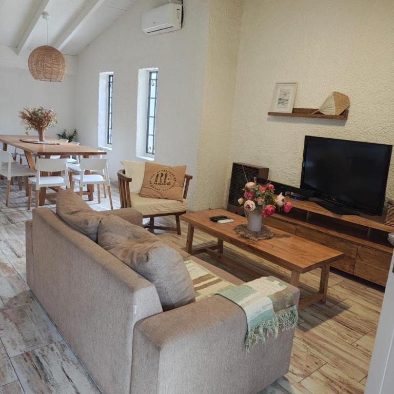 Casa completa en el corazón de chacras - Casa de 5 dormitorios - 35