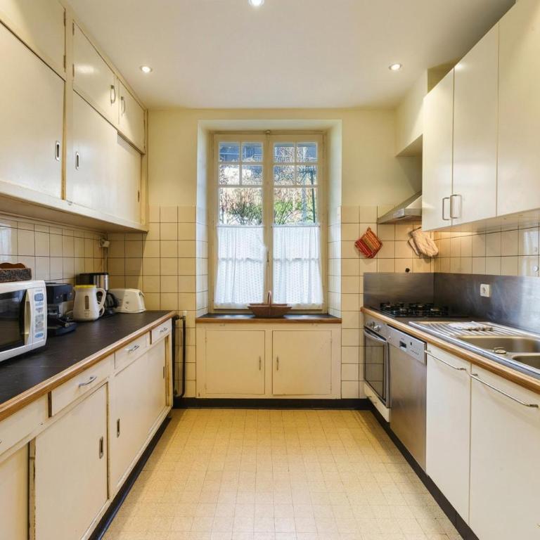 Grand Chalet des Moussoux 6BR: Terrace, Garden, Views, Sleeps 10 - Happy Rentals - Chalet - 6