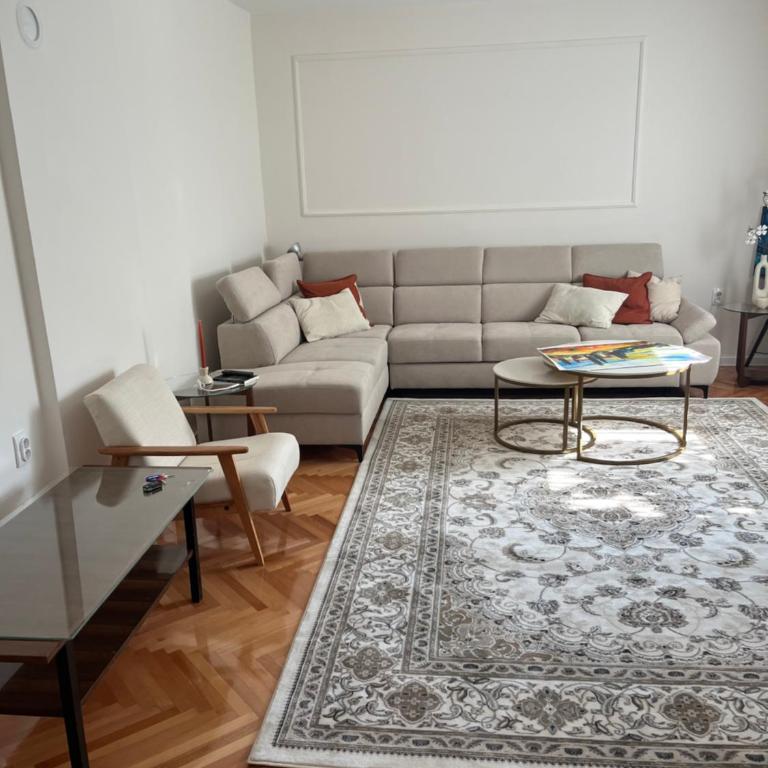 Ulica mladosti - Apartman sa 1 Spavaćom Sobom - 2