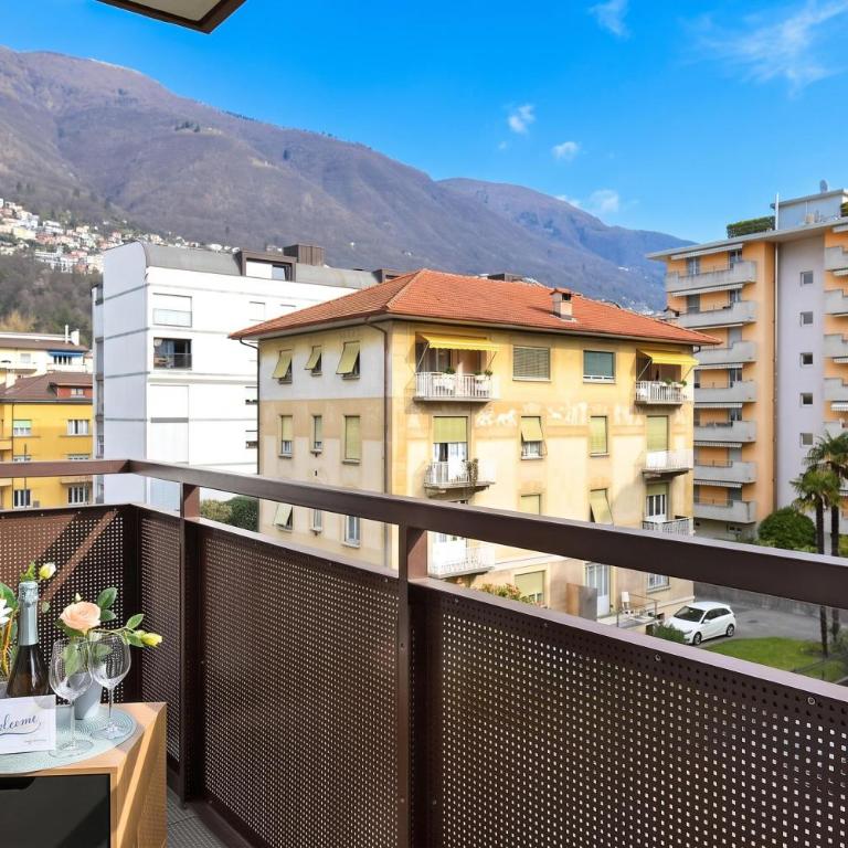 Locarno Place - Apartment with Terrace - 1