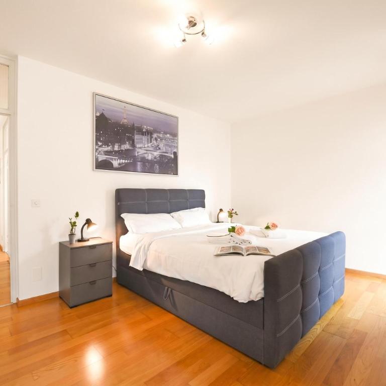 Locarno Place - Apartment with Terrace - 11