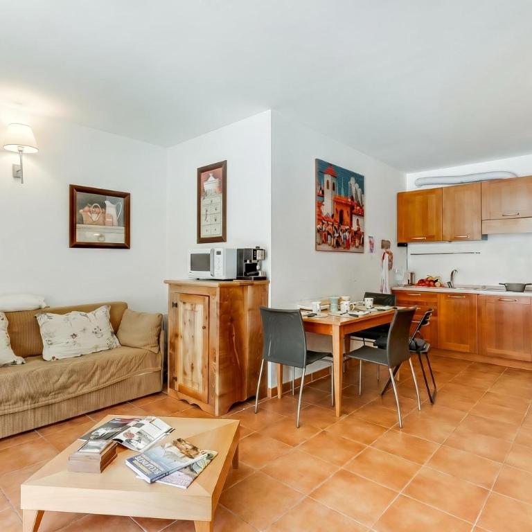 Theo's House with Terrace - Happy Rentals - Appartamento - Piano Terra - 10
