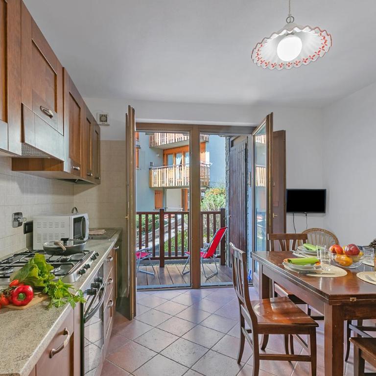 The Sunflower - Apt with Balcony and Private Parking - Happy Rentals - Appartamento con Balcone - 9