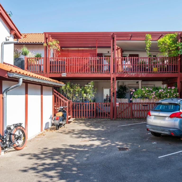 Séjour au coeur de Capbreton - Appartement Supérieur - Vue sur Ville - 19