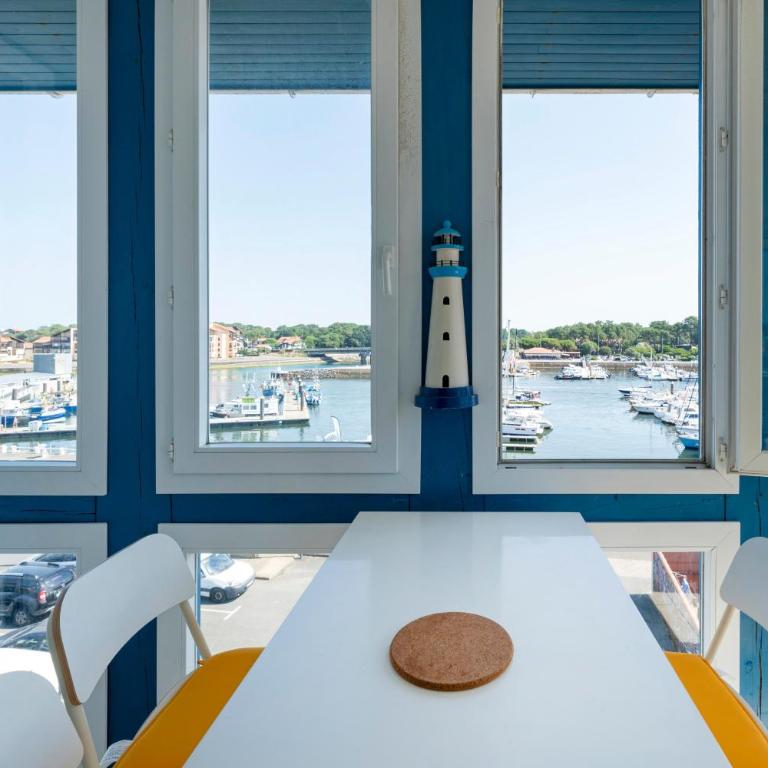 Appartement Vue sur Le Port - Appartement 2 Chambres Deluxe - Vue sur Océan - 13