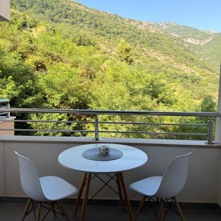Santo Apartment - One-Bedroom Apartment - 11
