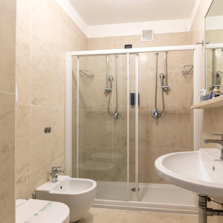 Royal Olympic Hotel - Camera Familiare - 3
