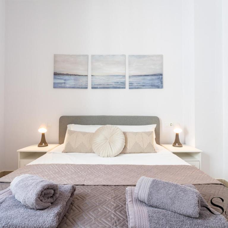 Fuengirola Escape - Beach & Restaurants - Two-Bedroom Apartment with Balcony - 12
