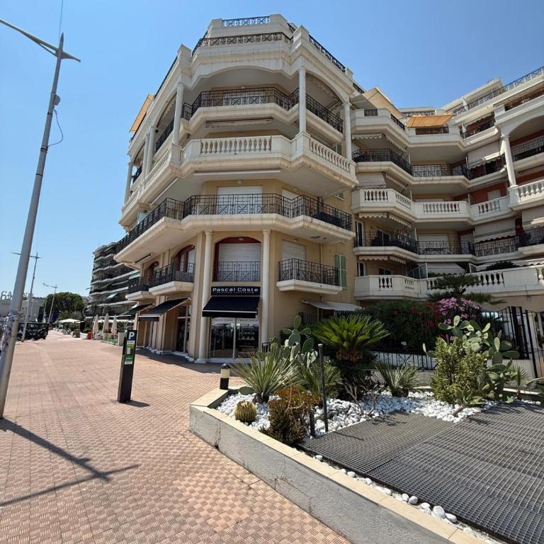 Victoria Beach Front de Mer Luxury Apartment - Appartement Deluxe - 8