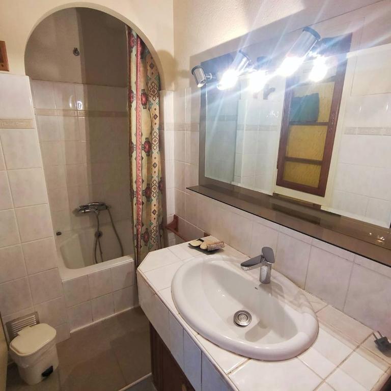 Appartement T3 proche commerces et animations - 5CDUSUD1 - Appartement 2 Chambres - 10