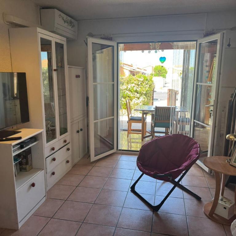 HOLIDAYLAND VILLA 203 RESIDENCE LES JARDINS D'ULYSSE CLIM BOX INTERNET - Maisonnette - 9