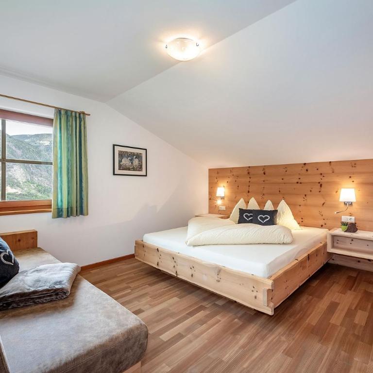 Wasserfall Moarlhof Kastelruth - Deluxe-Apartment mit 2 Schlafzimmern und Gartenblick - 5