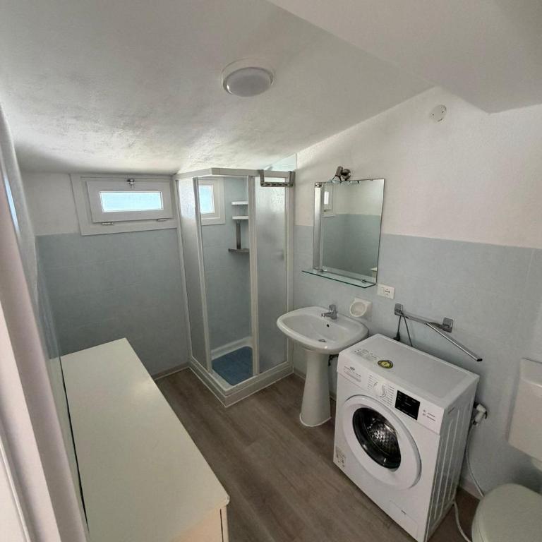 Residence Mare Blue - Appartamento con 2 Camere da Letto e Vista Città - 5