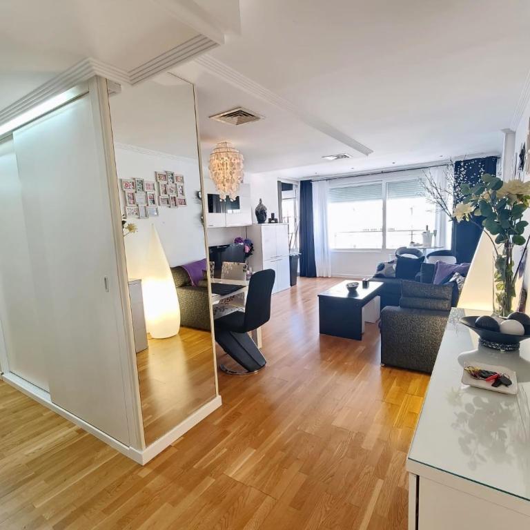 Navamares Luxury - Apartment mit 2 Schlafzimmern - 25