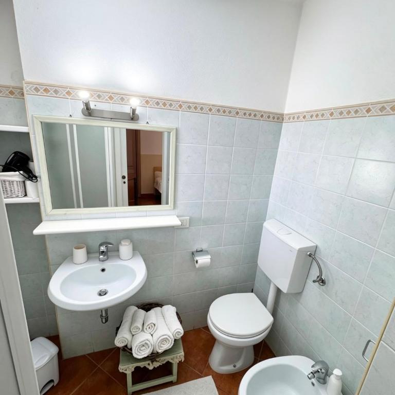 B&B L'Umbra di lu Soli - Camera Matrimoniale/Doppia con Letti Singoli con Vista Giardino - 5
