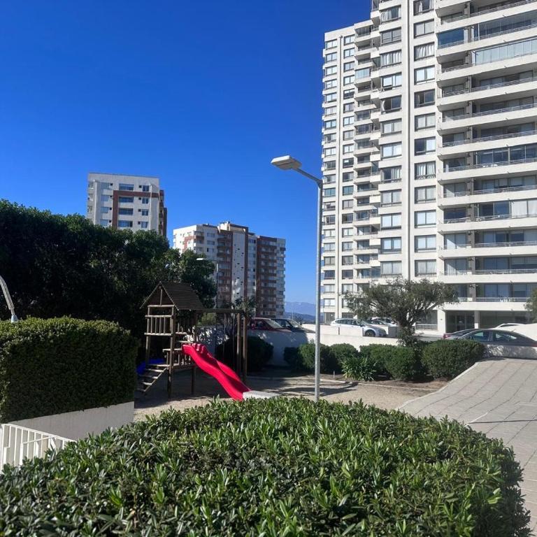 De Viña para el mundo - Apartamento de 2 dormitorios con vistas parciales al océano - 2