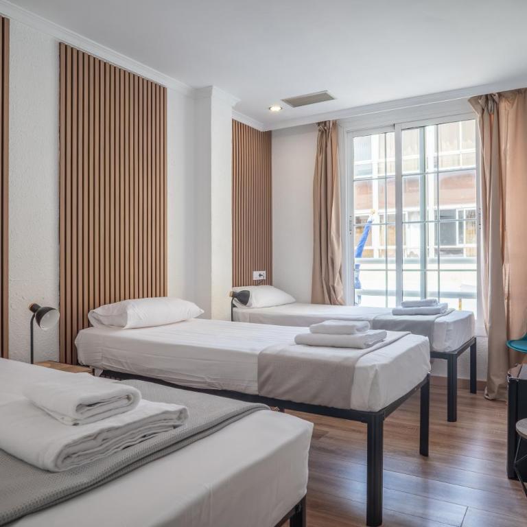 Ella Torremolinos Centro - Habitación Triple Básica - 5