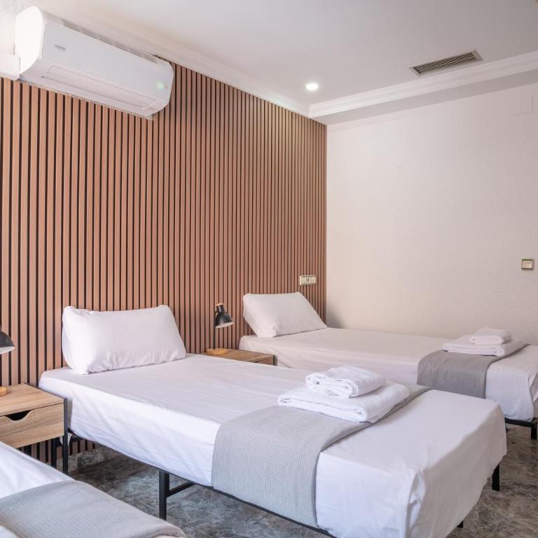 Ella Torremolinos Centro - Habitación Triple Básica - 8