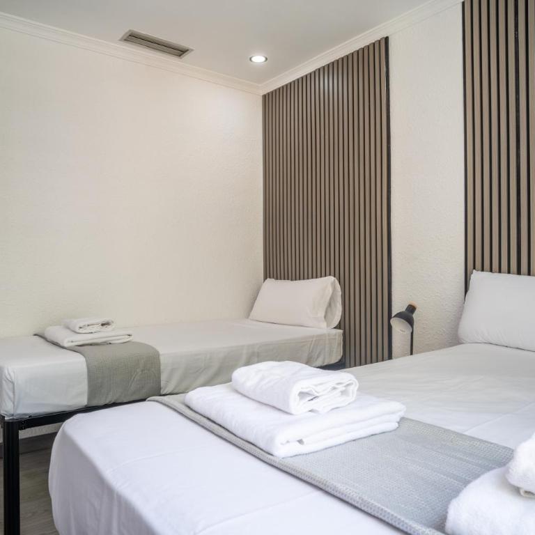 Ella Torremolinos Centro - Habitación Familiar Estándar - 5