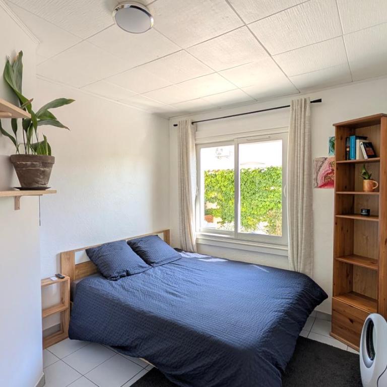 Logement à 150m de la plage -Tout à pied - Calme & familial - One-Bedroom Apartment - 5