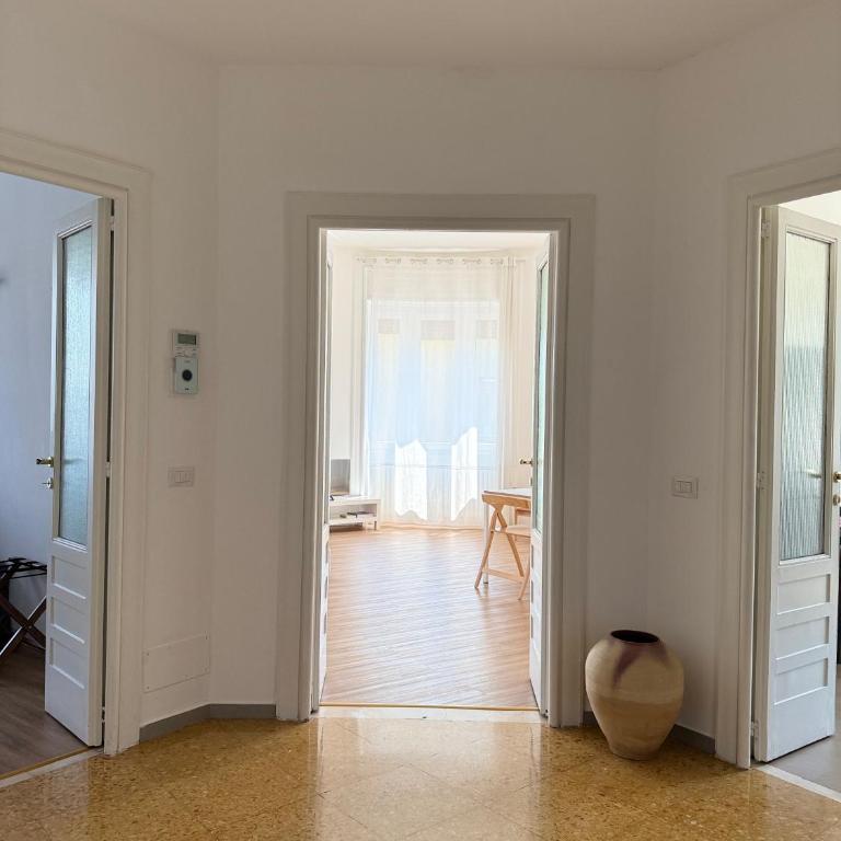 SUNNY Central bright apt, historical living Matera - One-Bedroom Apartment - 45