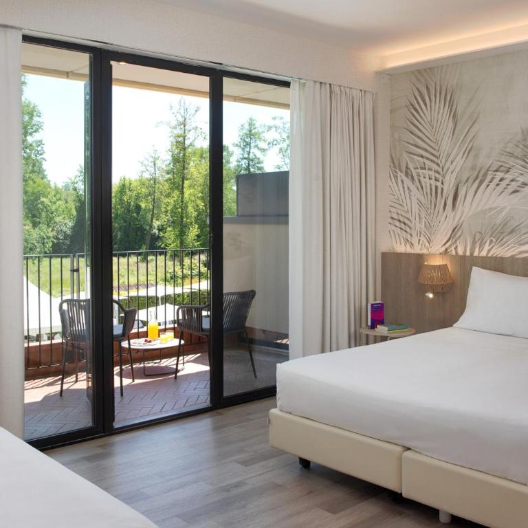 UNA Hotels Forte Dei Marmi - Camera Matrimoniale Deluxe (2 Adulti + 1 Bambino) - 10