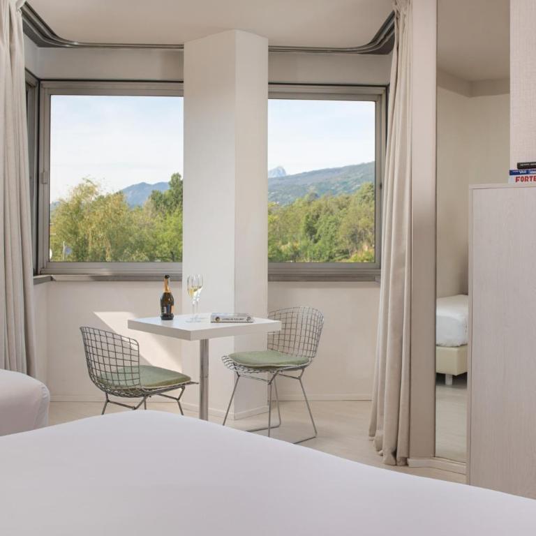 UNA Hotels Forte Dei Marmi - Camera Matrimoniale Superior con Letto Supplementare - 4