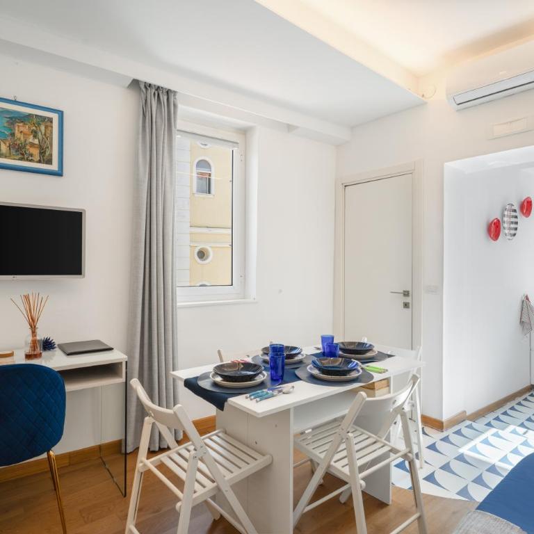 Suite villa comunale - Appartamento con 1 Camera da Letto - 23