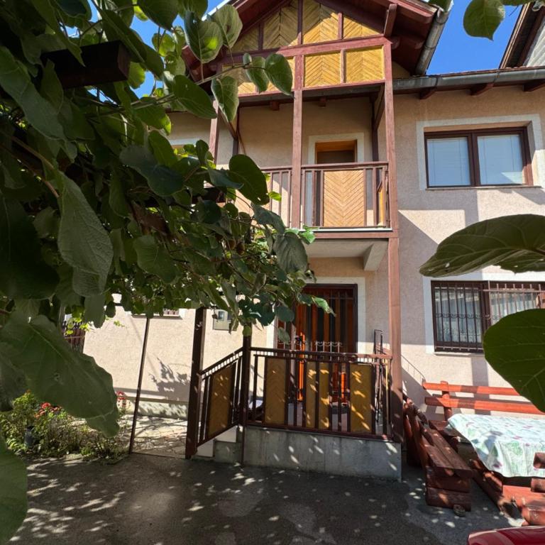 Vila Sarajevo - Kuća sa 4 Spavaće Sobe - 1