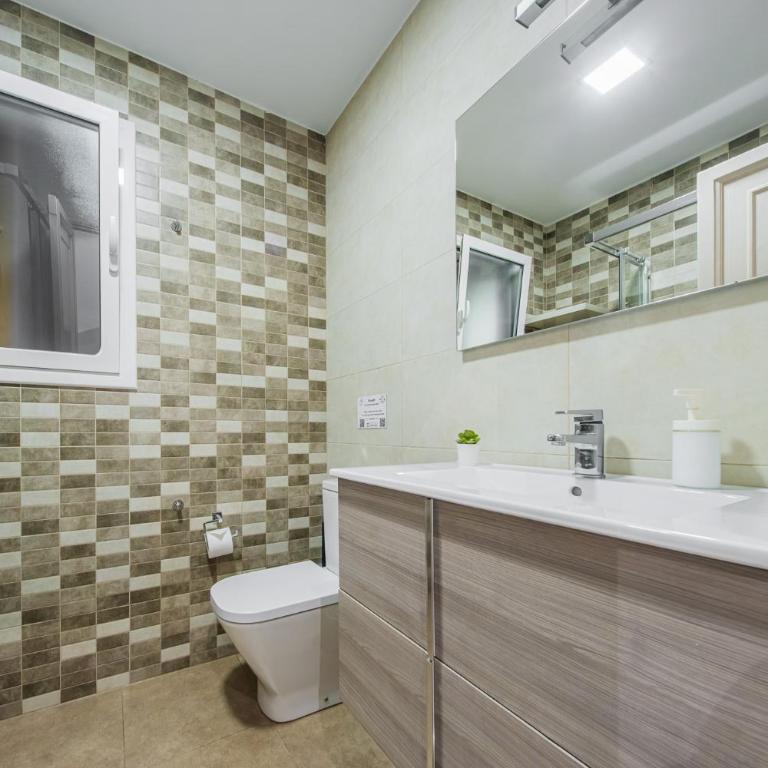 Paseo San Juan Barcelona - Apartamento - 12