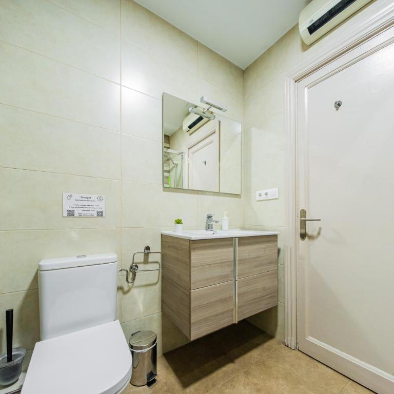 Paseo San Juan Barcelona - Apartamento - 13