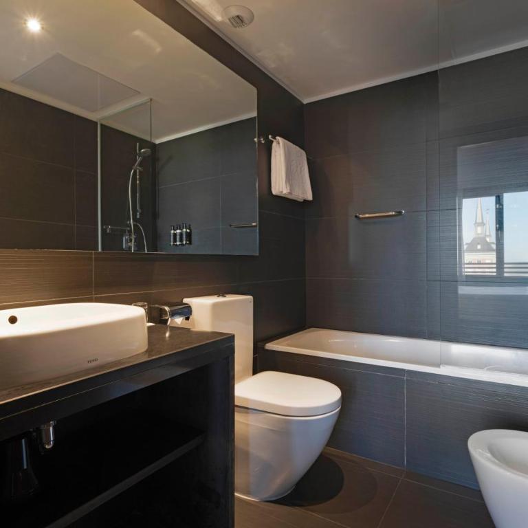 Exe Moncloa - Habitación Doble con cama supletoria - 1 o 2 camas - 6