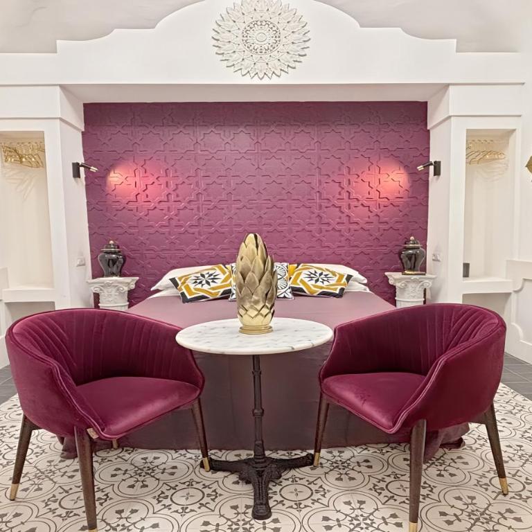 I Love MoReSco - Deluxe Suite with Spa Bath - 1