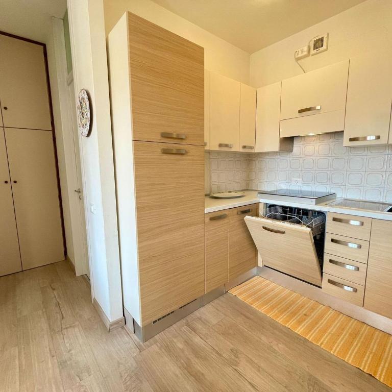 Cozy flat 370m from the beach - Appartamento - 4