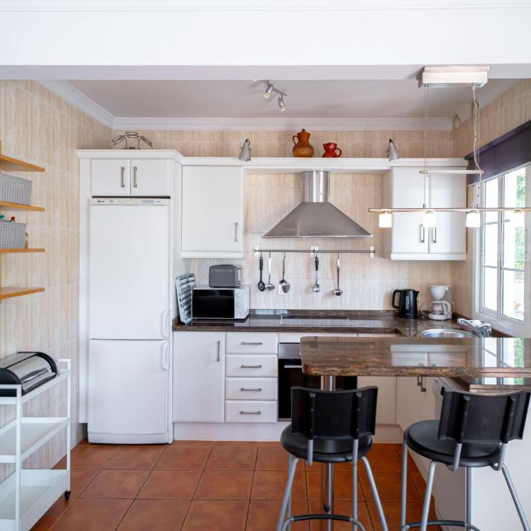 Villa Calidum - Private Pool, Sea Views & 5min from Nerja - Villa con piscina privada - 17