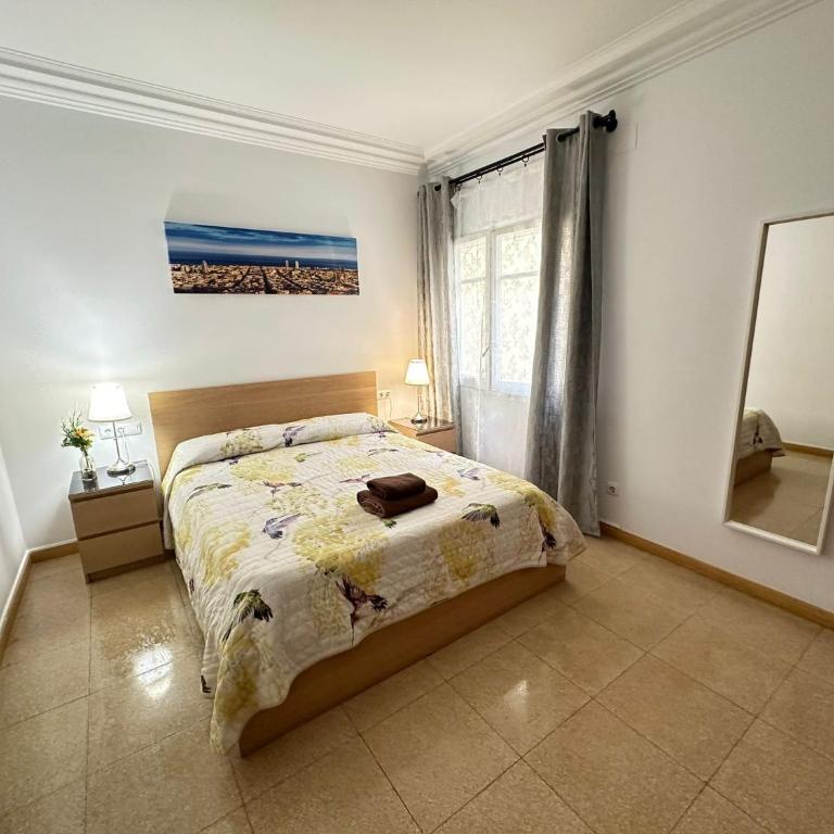 Rooms Nuevo Balmes - Habitación Triple Económica con baño compartido - 5