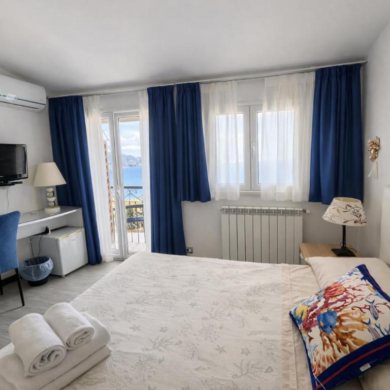 Blue Sky House - Camera Matrimoniale con Letto Supplementare - 11