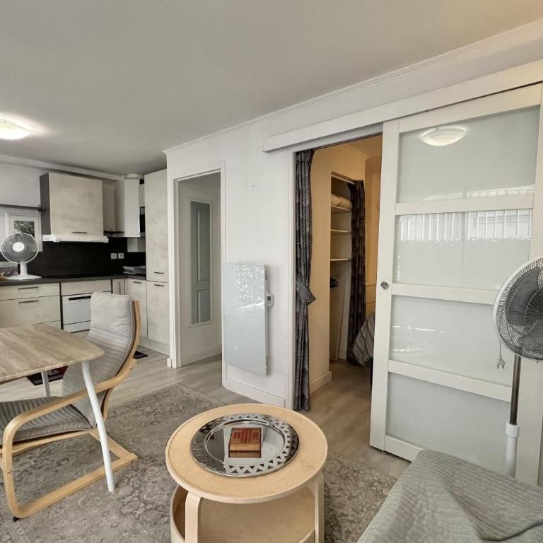 Apartment sea side - Apartamento - 16