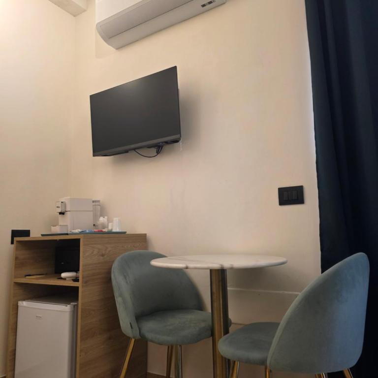 AL 54 Accommodation - Premium - Camera Matrimoniale Deluxe con Balcone - 4