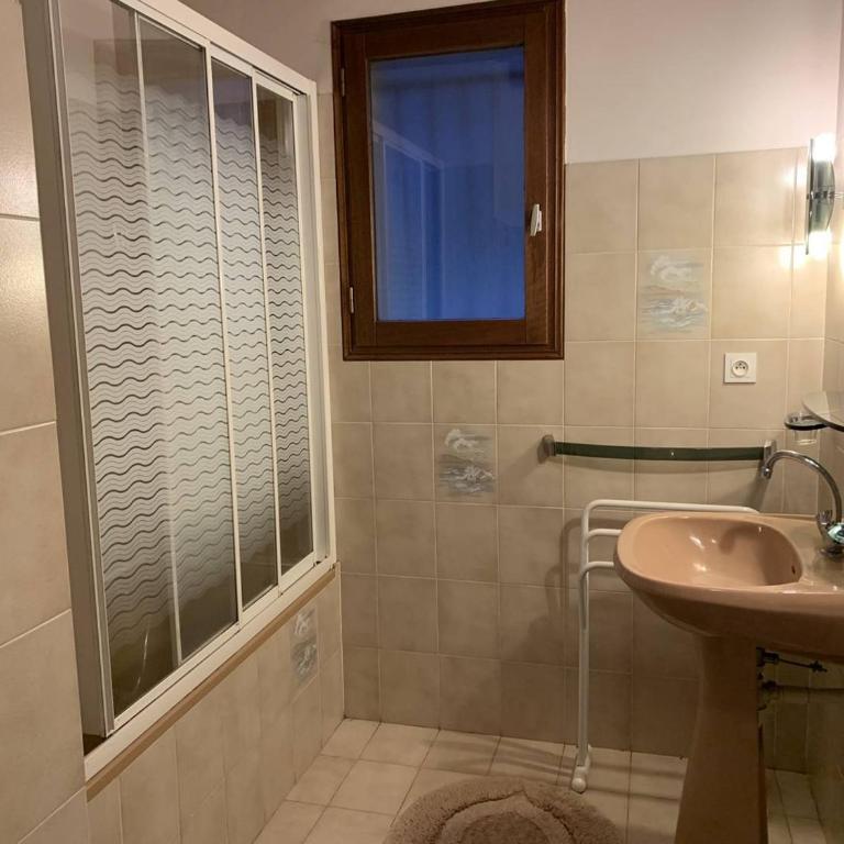 Chalet Indépendant 6/7 pers avec Jardin et Garage - FR-1-234-340 - Apartment - 6