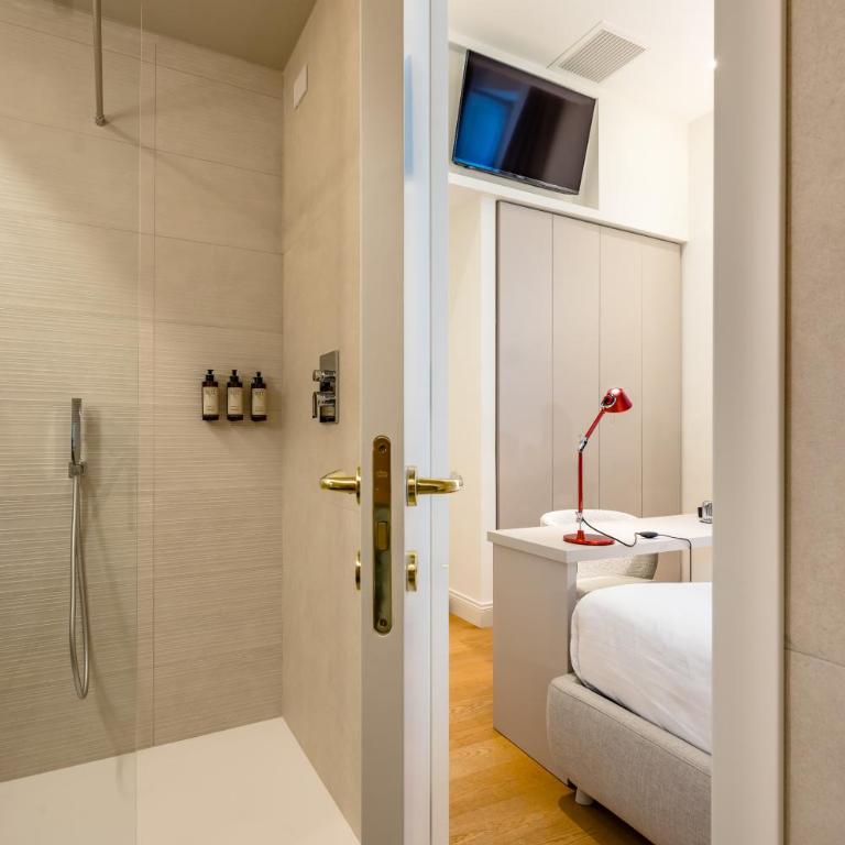 Caracolè Luxury Suites - Habitación Doble Deluxe con balcón - 4