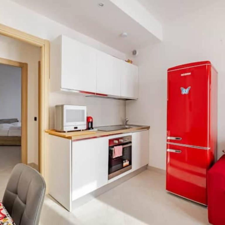 Iris Apartment | Vista Gallinara - Appartamento con 1 Camera da Letto - 3