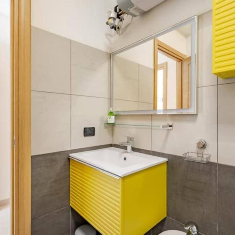 Iris Apartment | Vista Gallinara - Appartamento con 1 Camera da Letto - 9