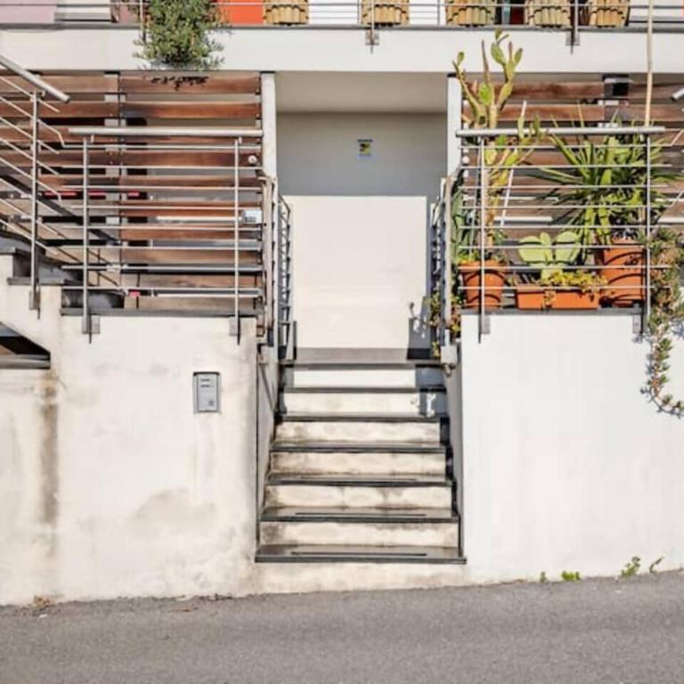 Iris Apartment | Vista Gallinara - Appartamento con 1 Camera da Letto - 11